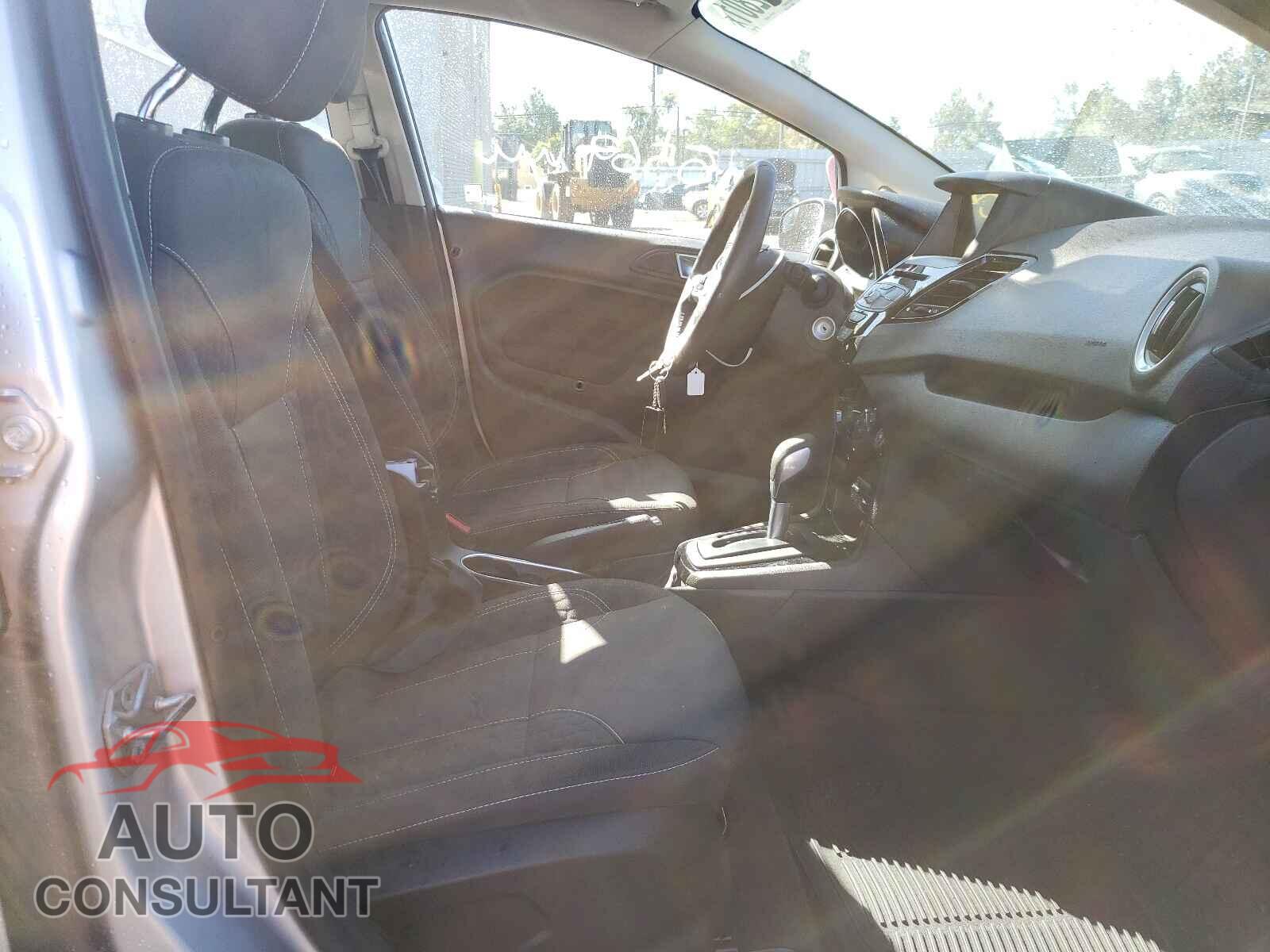 FORD FIESTA 2016 - 3FADP4EJ2GM142045
