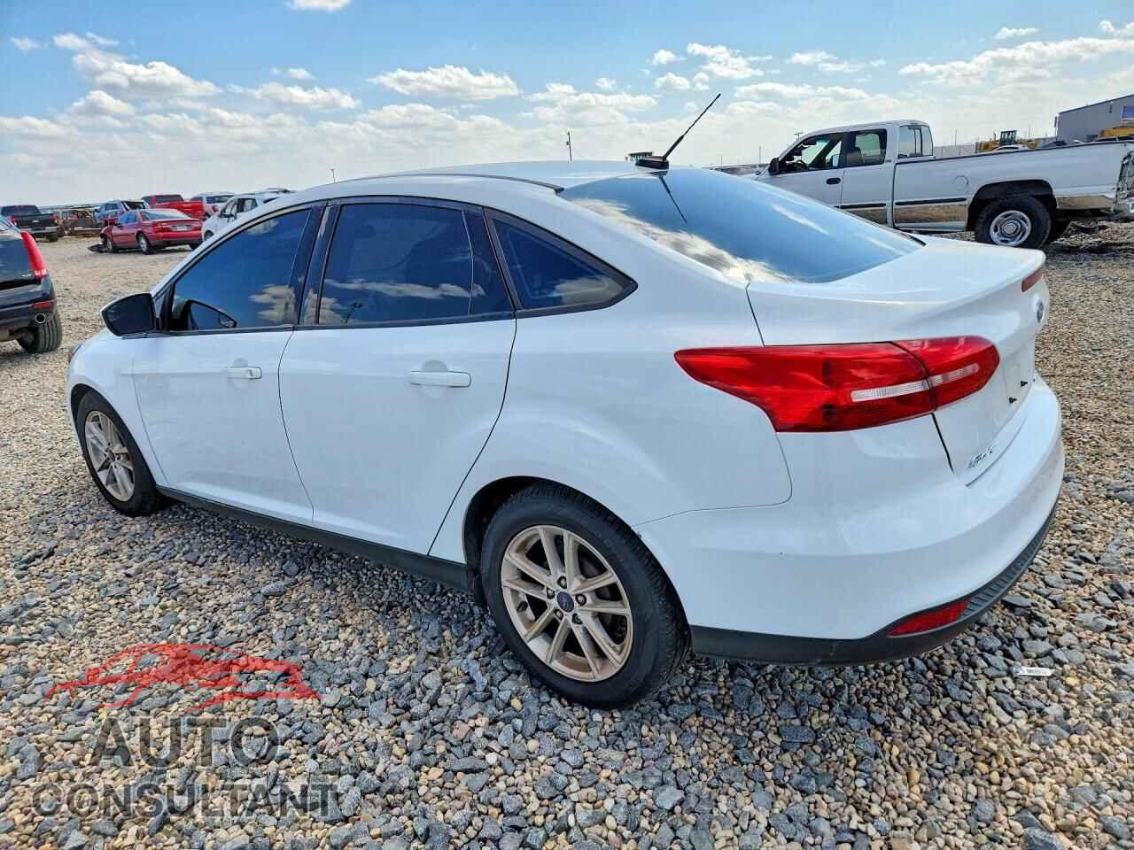 FORD FOCUS 2018 - 1FADP3F2XJL328913