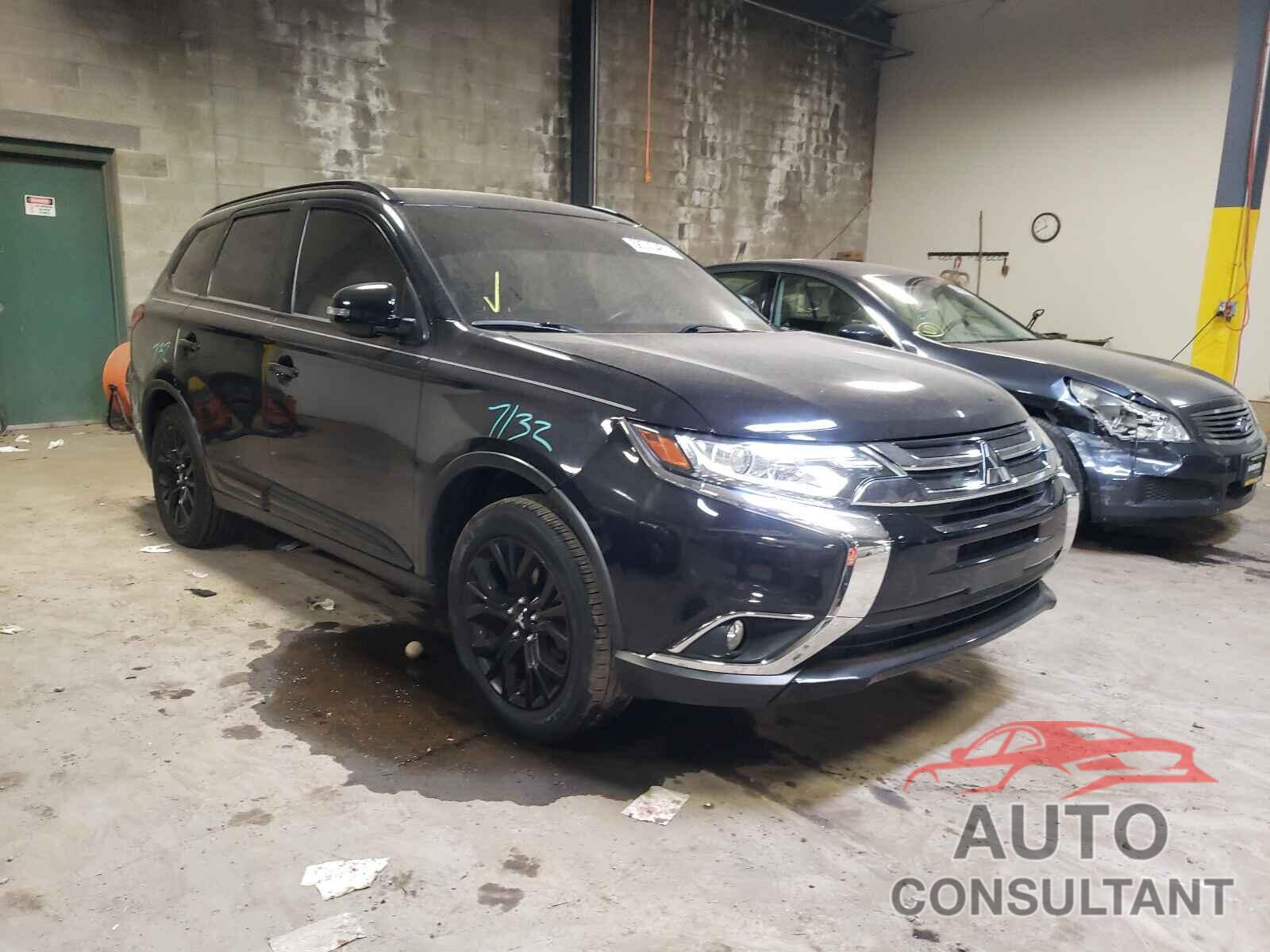 MITSUBISHI OUTLANDER 2018 - JA4AZ3A32JZ065332
