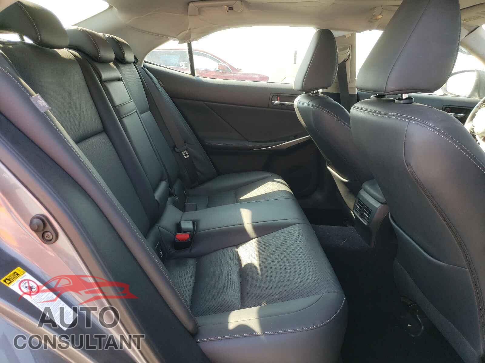 LEXUS IS 2014 - JTHBF1D20E5012845
