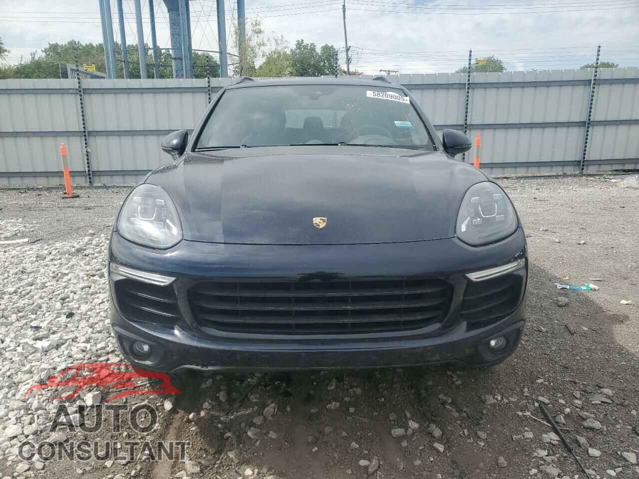 PORSCHE CAYENNE 2017 - WP1AE2A27HLA75174