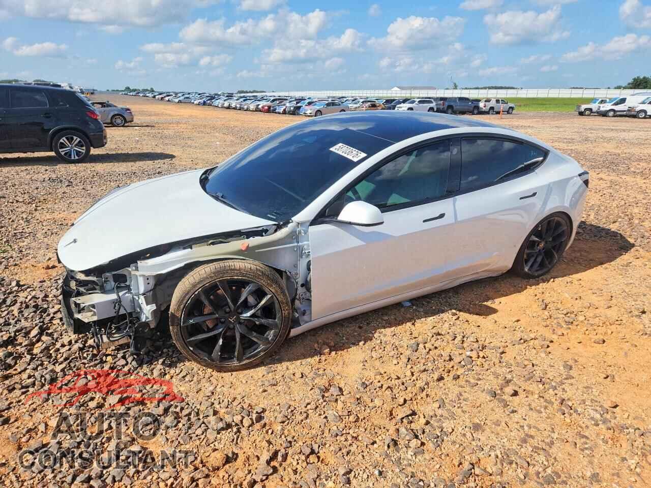 TESLA MODEL 3 2021 - 5YJ3E1EB0MF054971
