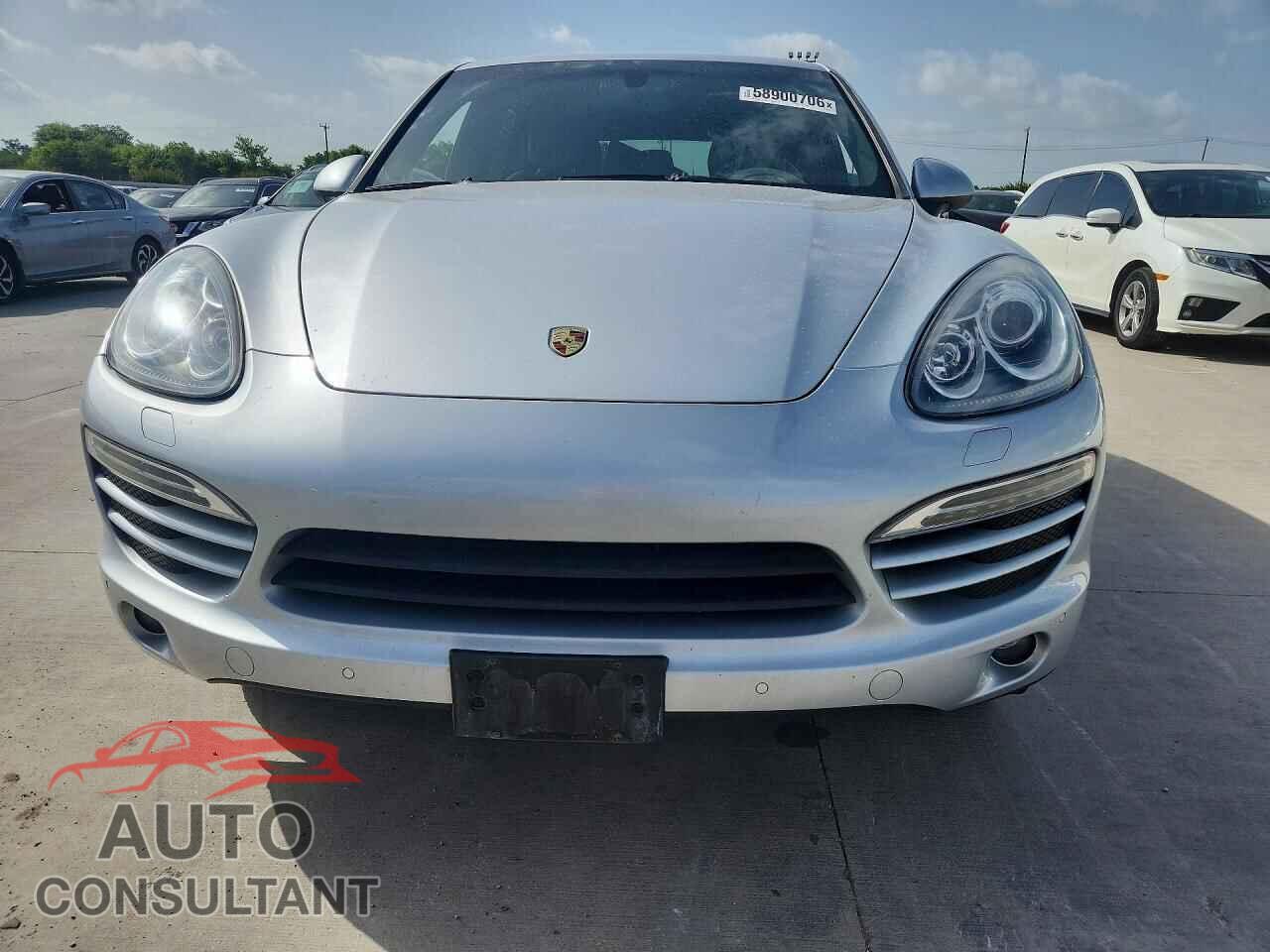 PORSCHE CAYENNE 2012 - WP1AA2A21CLA01088