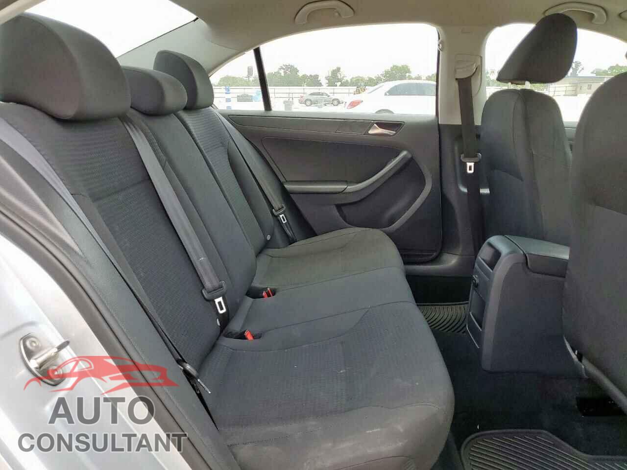 VOLKSWAGEN JETTA 2015 - 3VW2K7AJ0FM294344