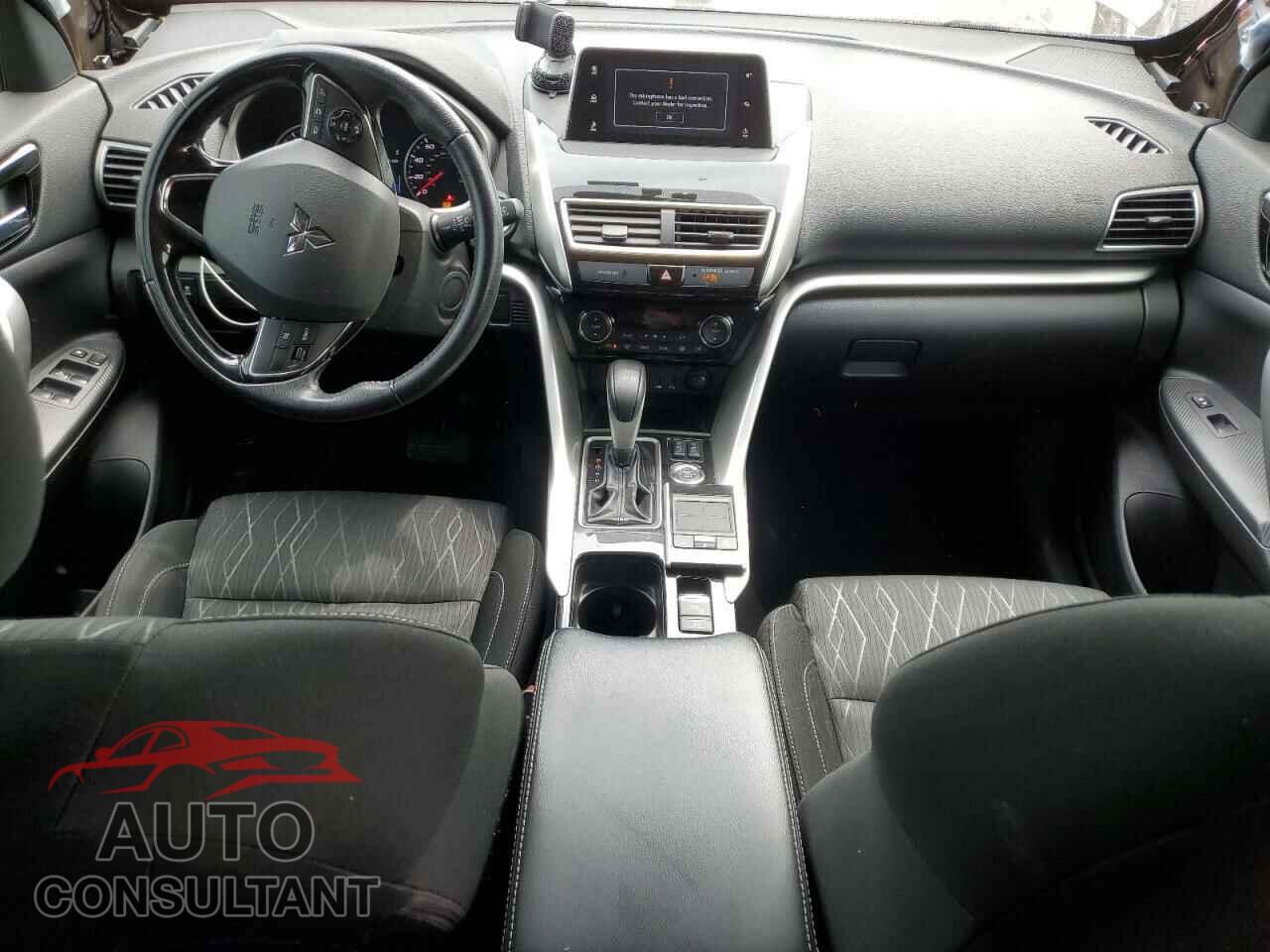 MITSUBISHI ECLIPSE 2018 - JA4AT5AA5JZ050853