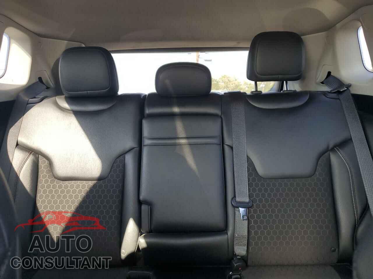 JEEP COMPASS 2017 - 3C4NJCBB0HT647547