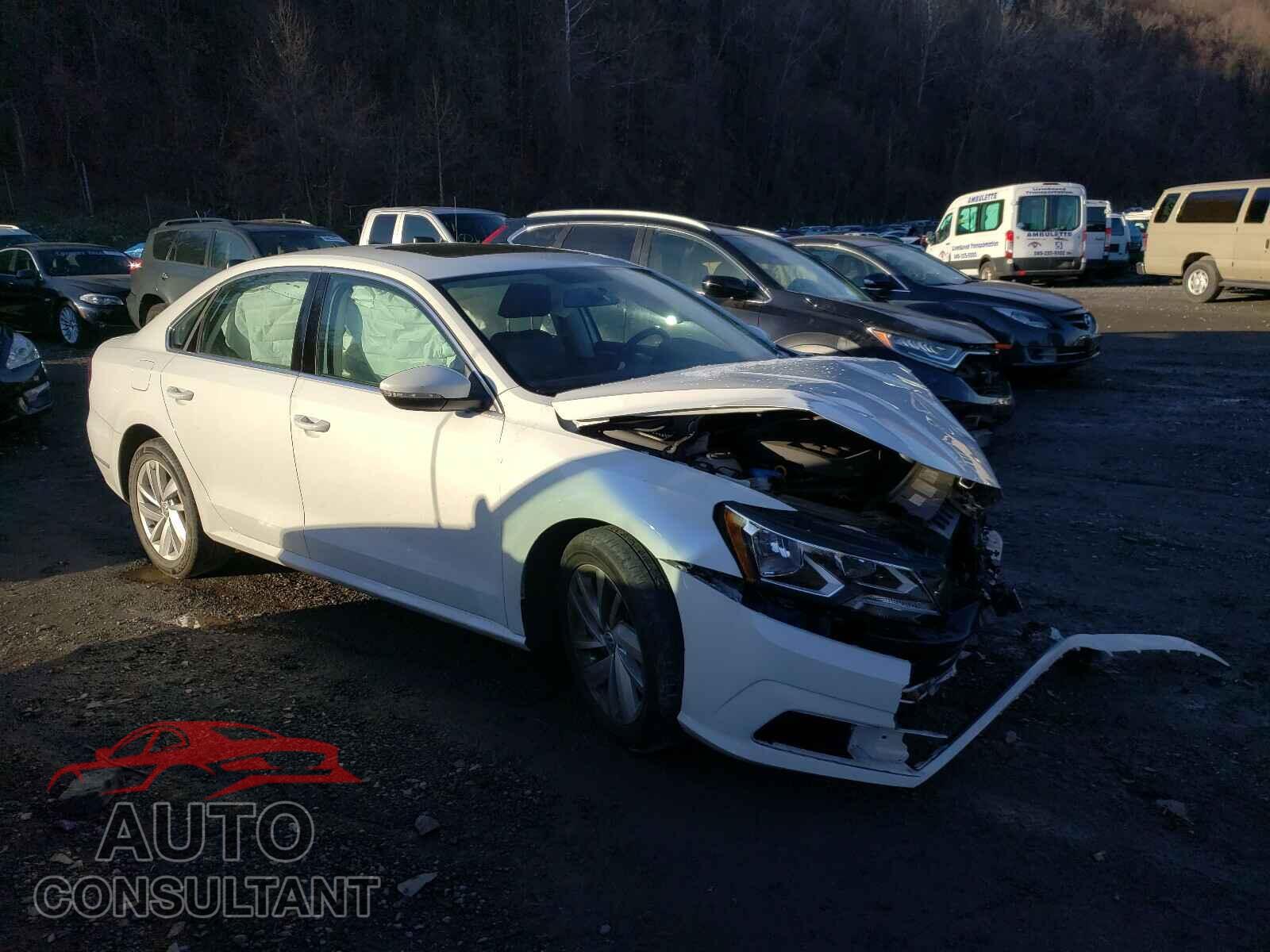 VOLKSWAGEN PASSAT 2018 - 1VWBA7A39JC022017