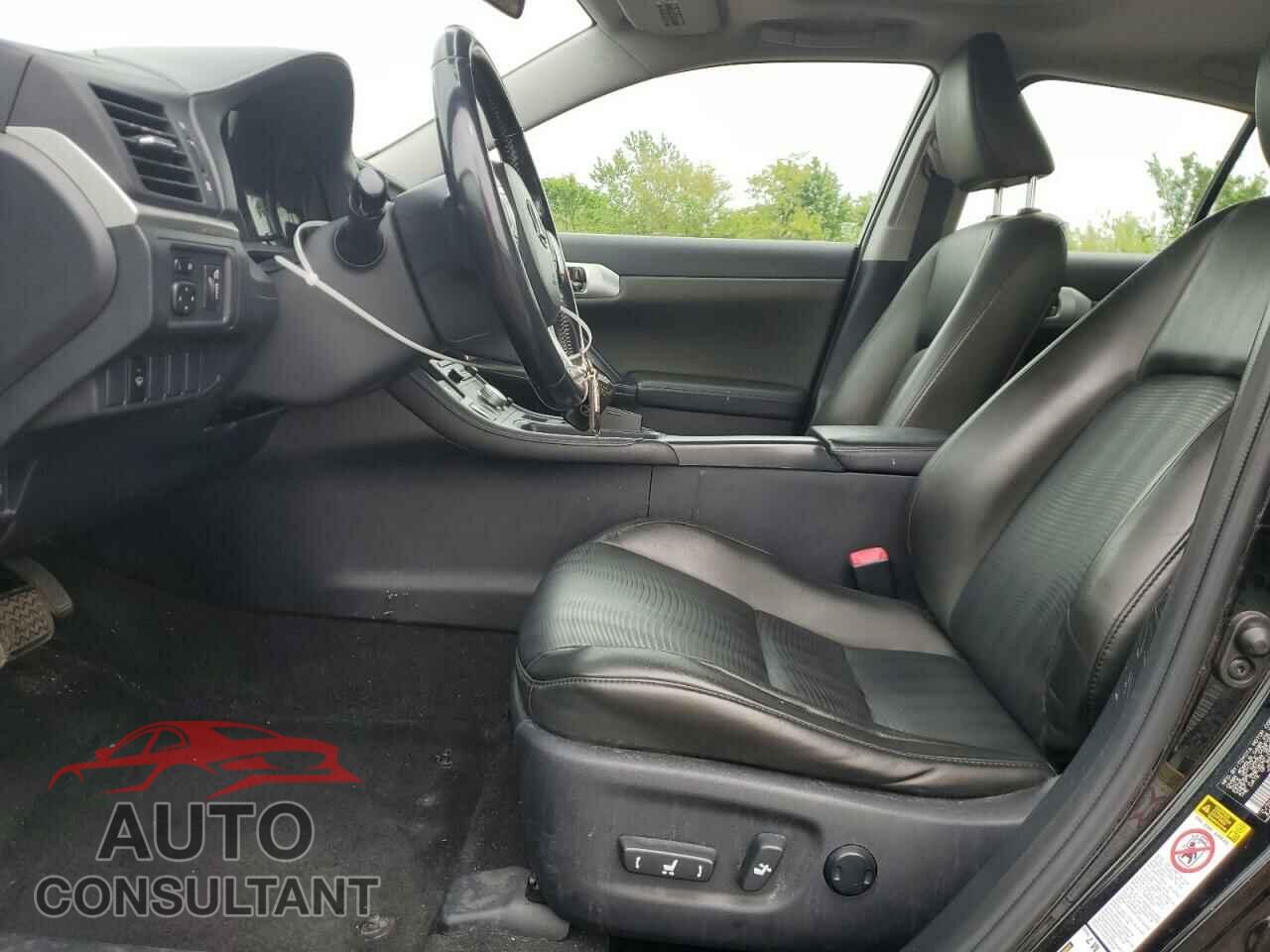 LEXUS CT 200 2012 - JTHKD5BH7C2117143