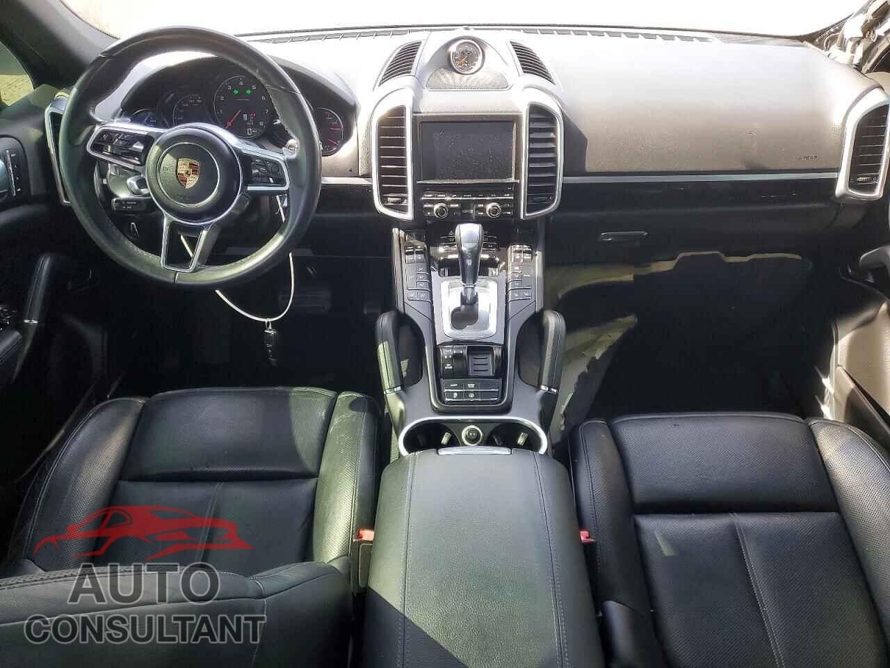 PORSCHE CAYENNE 2016 - WP1AA2A26GLA10696
