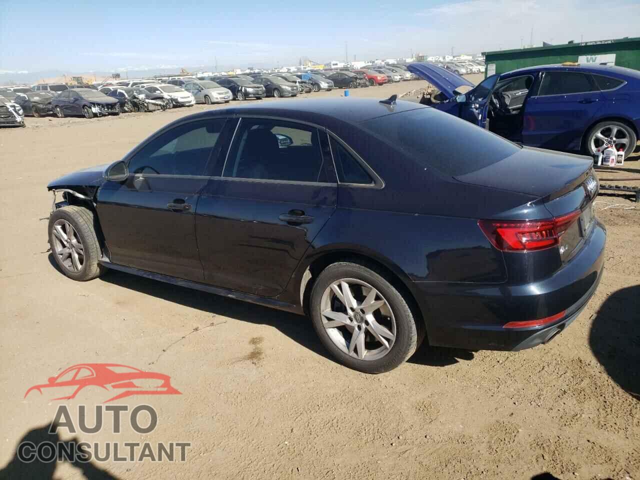 AUDI A4 2018 - WAUDNAF43JA082608