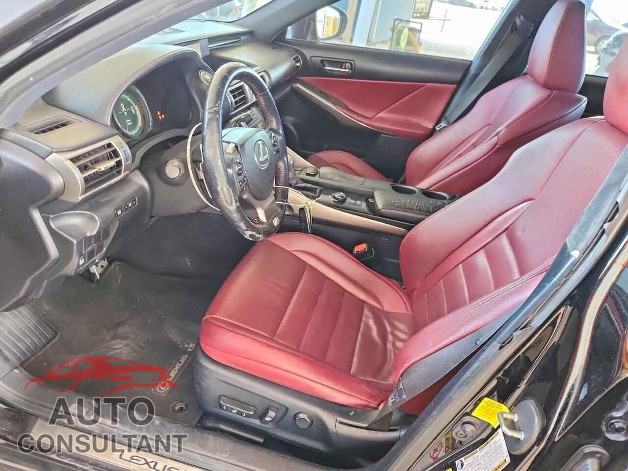 LEXUS IS 2014 - JTHBF1D20E5031167