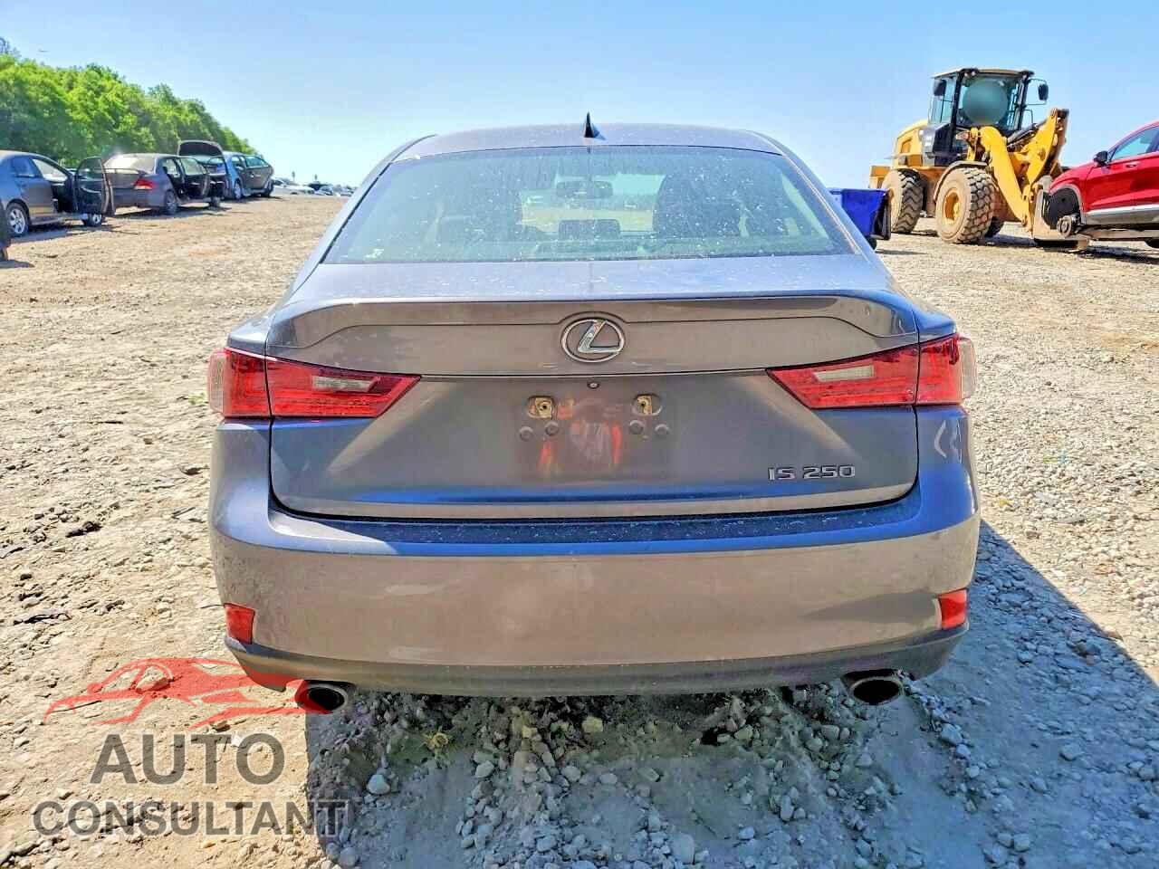 LEXUS IS 2015 - JTHBF1D21F5053132