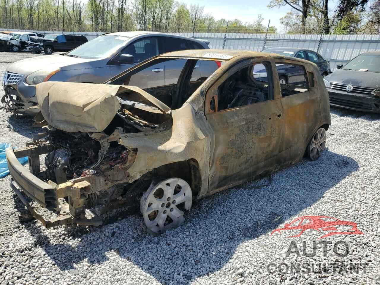 CHEVROLET SONIC 2018 - 1G1JD6SH4J4107540