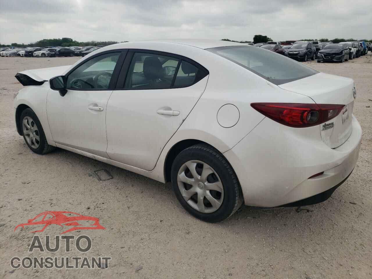 MAZDA 3 2018 - 3MZBN1U74JM178657