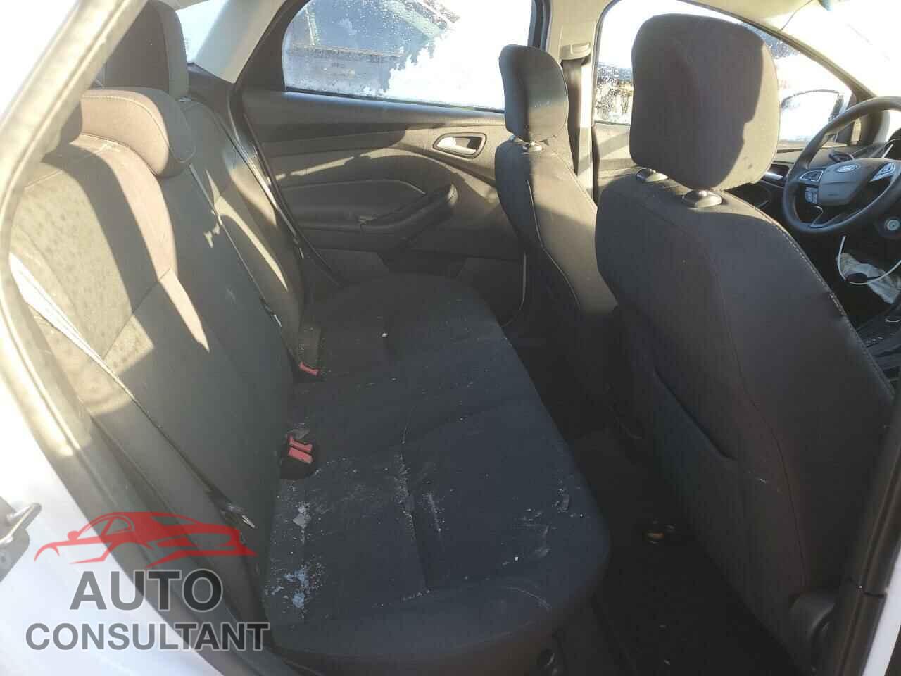 FORD FOCUS 2016 - 1FADP3F29GL404551