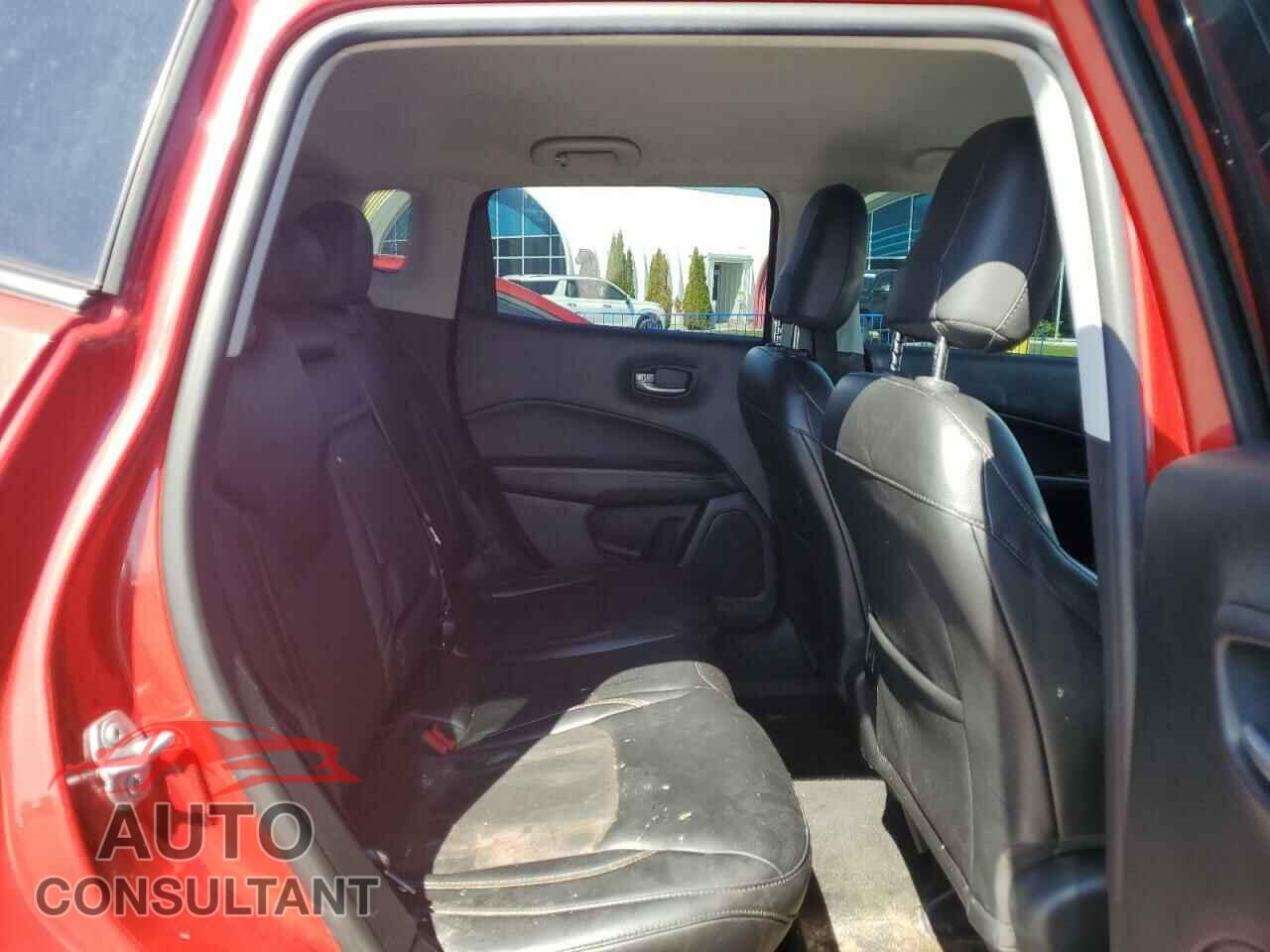 JEEP COMPASS 2018 - 3C4NJDBB5JT402643