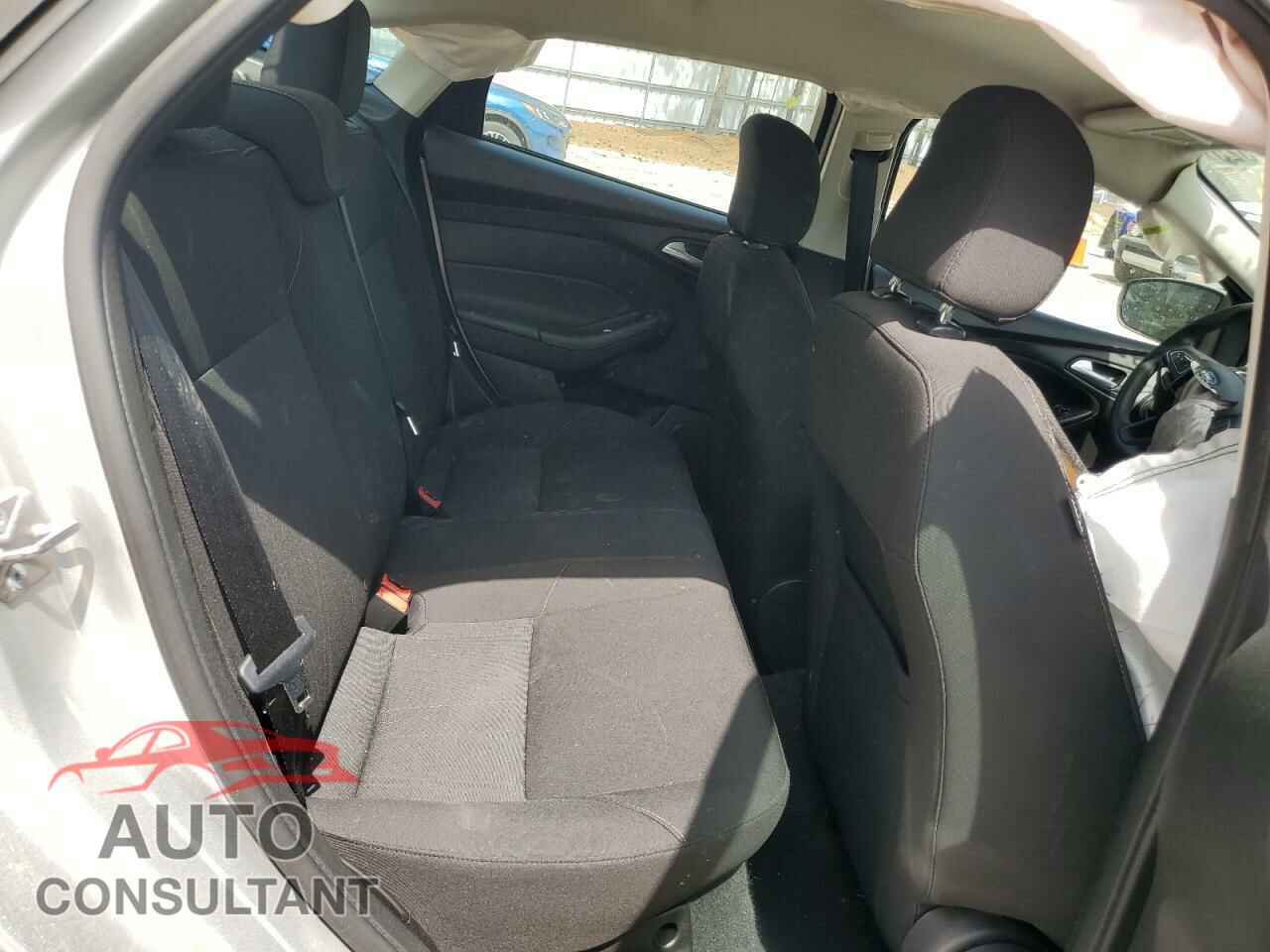 FORD FOCUS 2016 - 1FADP3F22GL341096