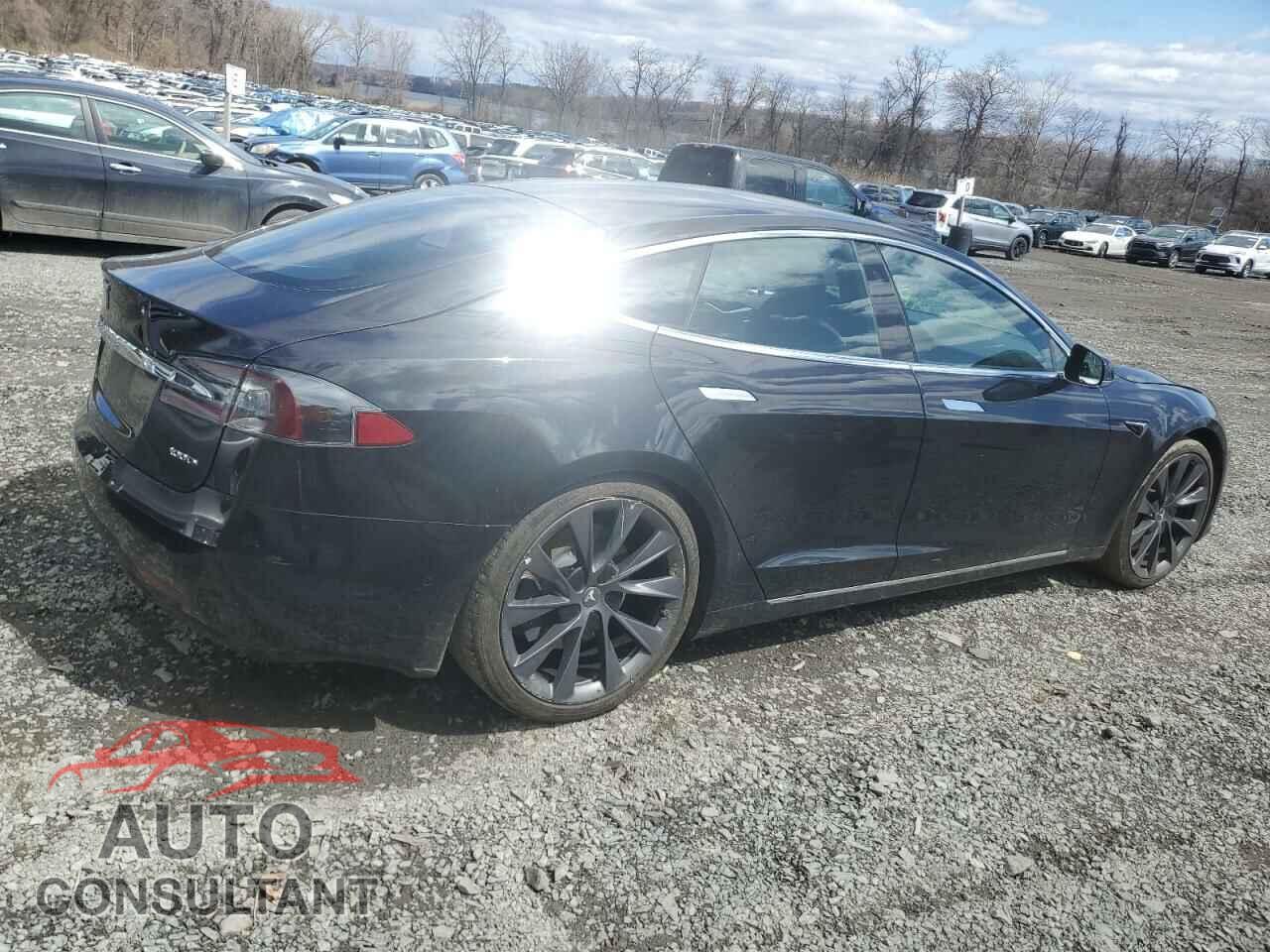 TESLA MODEL S 2018 - 5YJSA1E2XJF272807