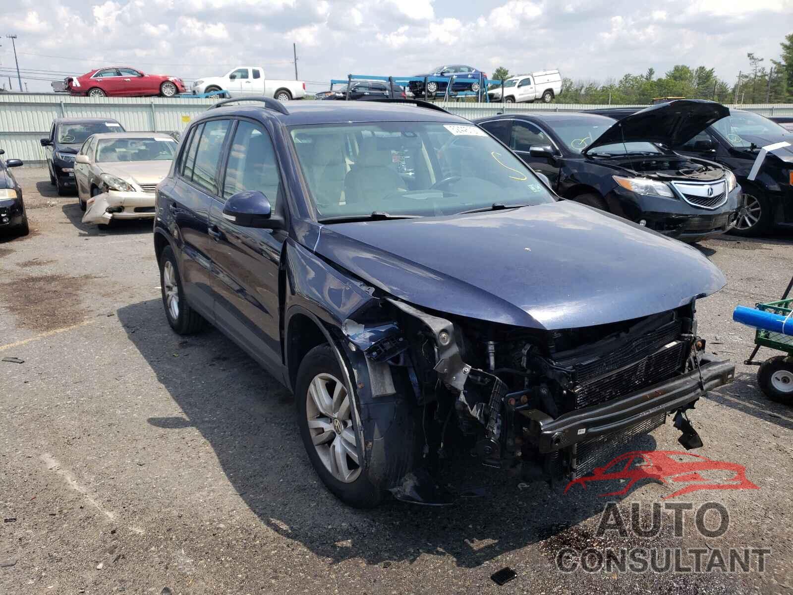 VOLKSWAGEN TIGUAN 2016 - WVGBV7AX7GW521783