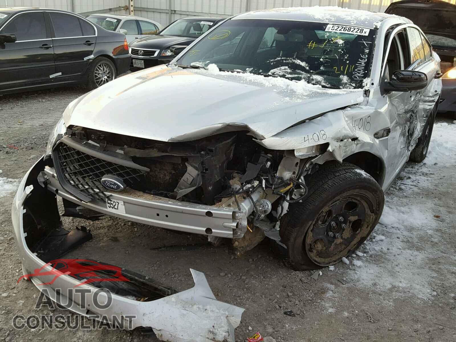 FORD TAURUS 2017 - 1FAHP2MK8HG130574