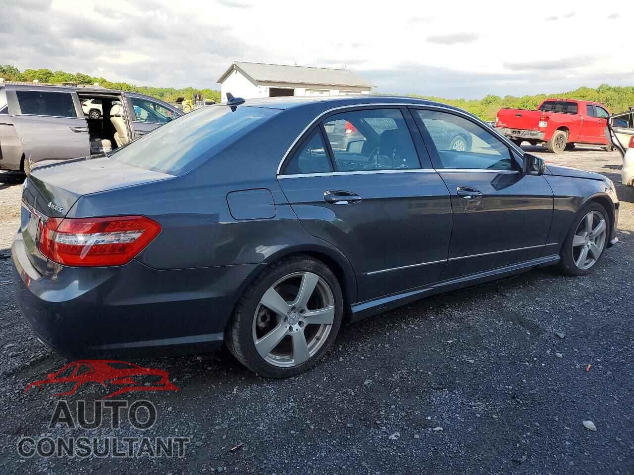 MERCEDES-BENZ E-CLASS 2011 - WDDHF8HB8BA305643