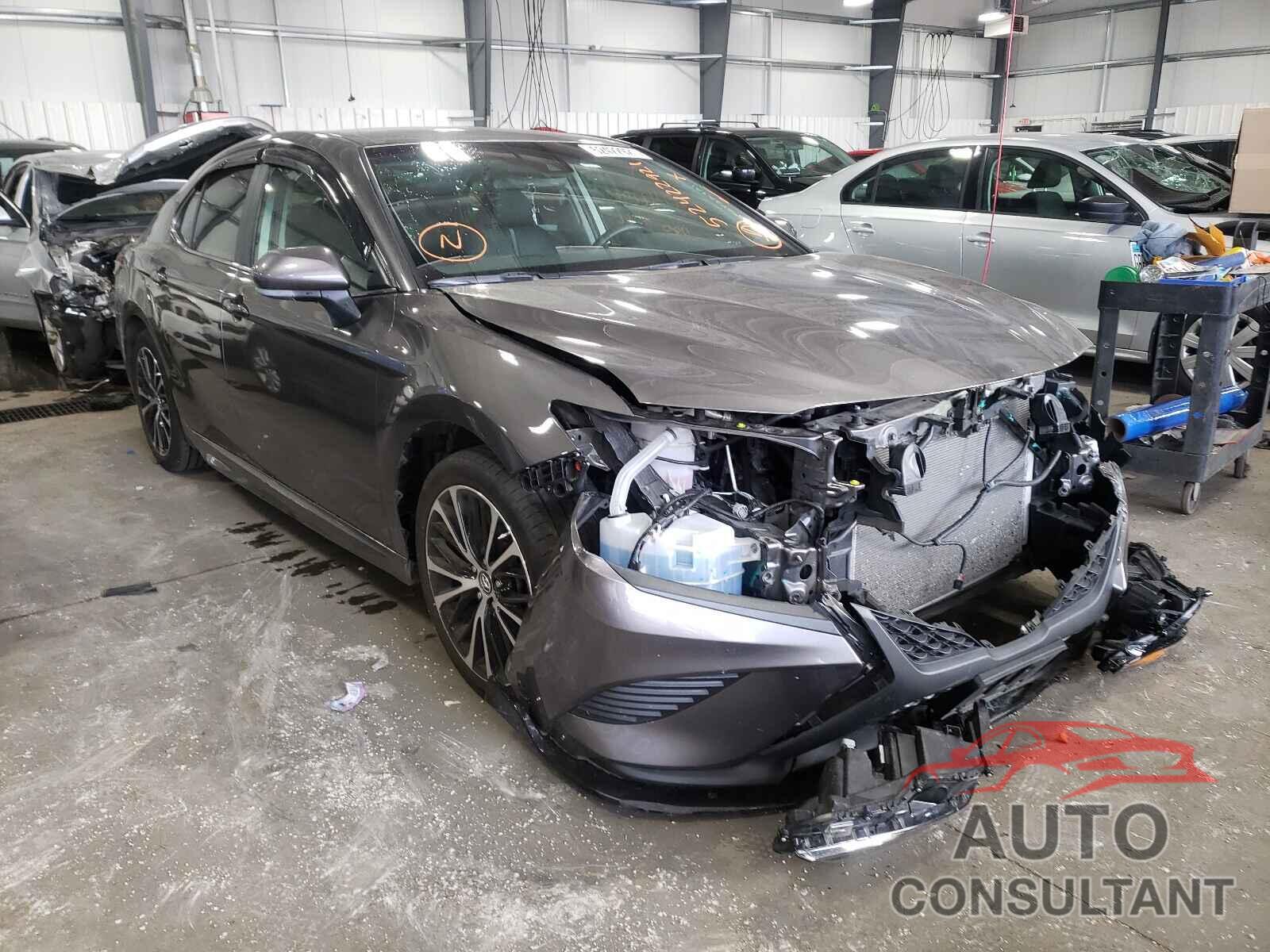 TOYOTA CAMRY 2018 - 4T1B11HK7JU547127