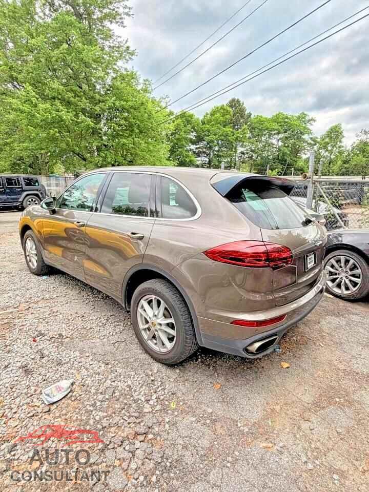 PORSCHE CAYENNE 2016 - WP1AA2A20GLA00519