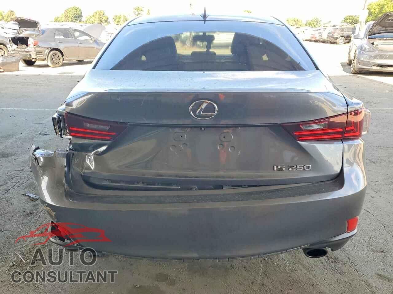 LEXUS IS 2015 - JTHBF1D20F5052148
