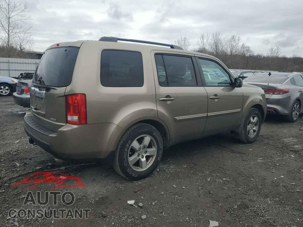 HONDA PILOT 2011 - 5FNYF4H64BB022010