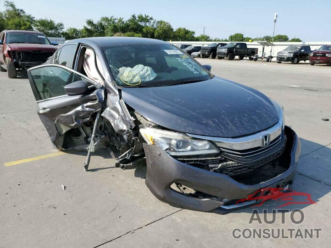HONDA ACCORD 2017 - 1HGCR2F56HA060521