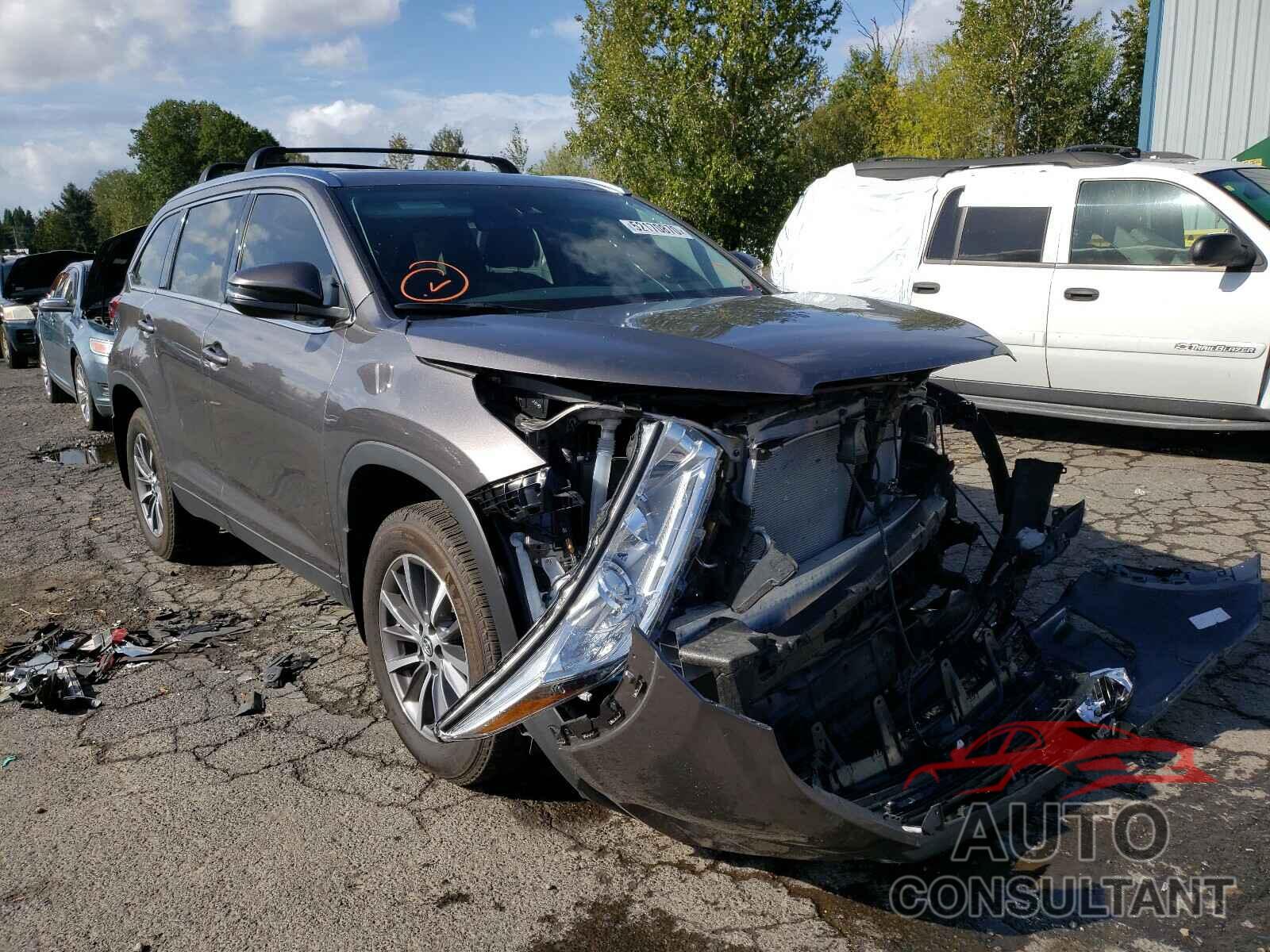 TOYOTA HIGHLANDER 2019 - 5TDJZRFH0KS591670
