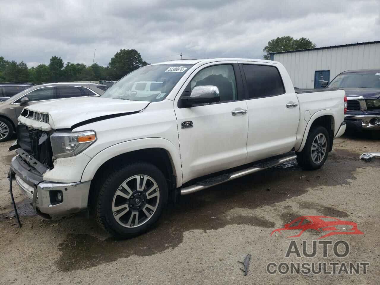 TOYOTA TUNDRA 2019 - 5TFAY5F10KX863059