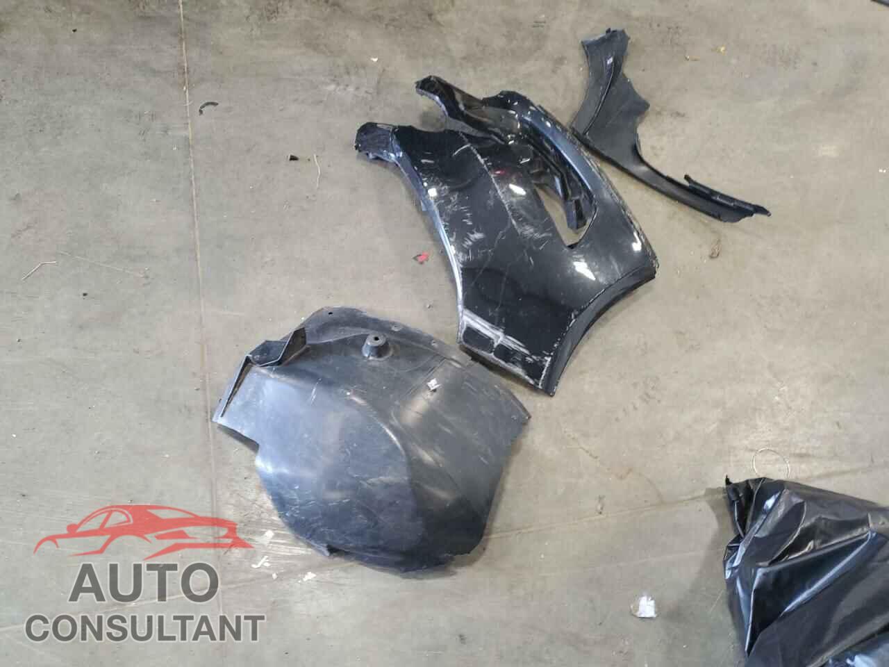 FORD FOCUS 2015 - 1FADP3K2XFL307699