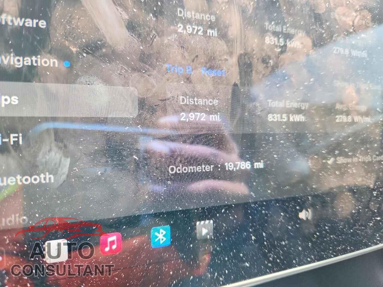 TESLA MODEL 3 2021 - 5YJ3E1EA1MF045915