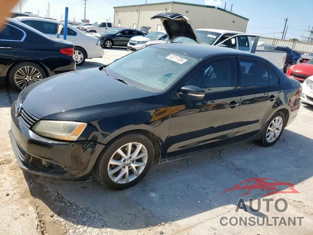 VOLKSWAGEN JETTA 2011 - 3VWDX7AJXBM397517