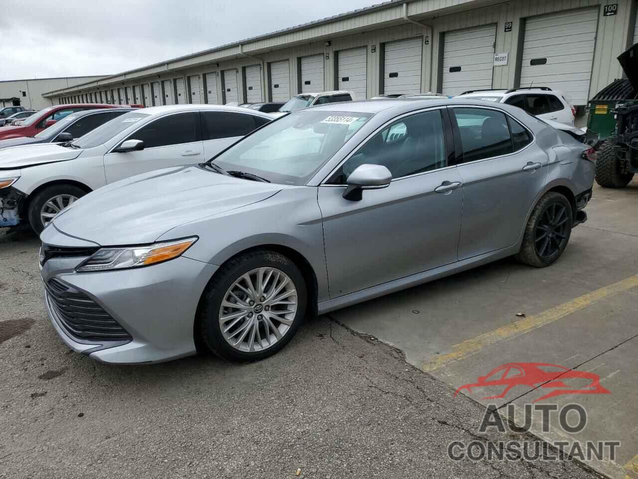 TOYOTA CAMRY 2019 - 4T1B11HK4KU824320