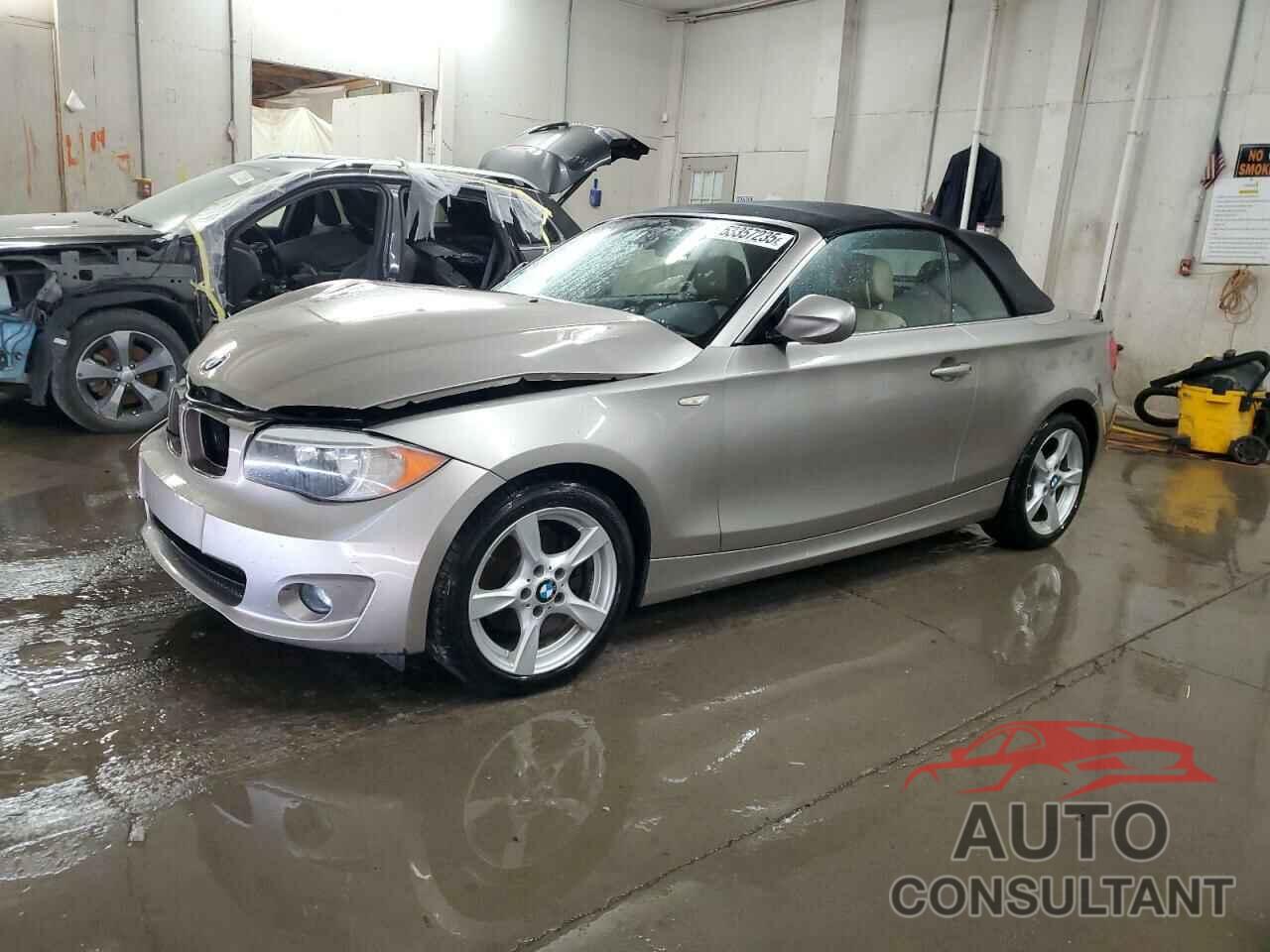 BMW 1 SERIES 2013 - WBAUL7C51DVU09218