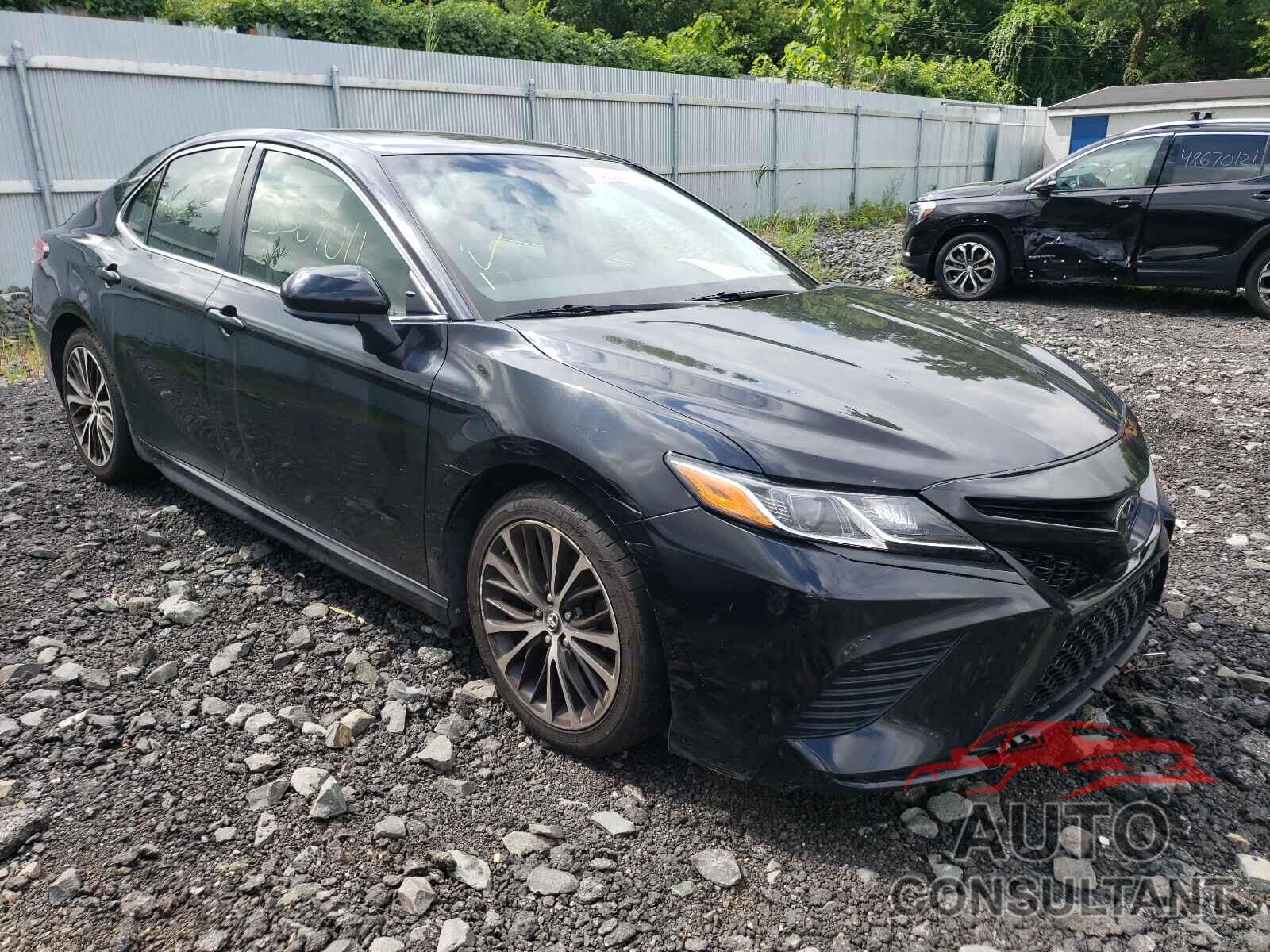 TOYOTA CAMRY 2018 - JTNB11HK8J3024687
