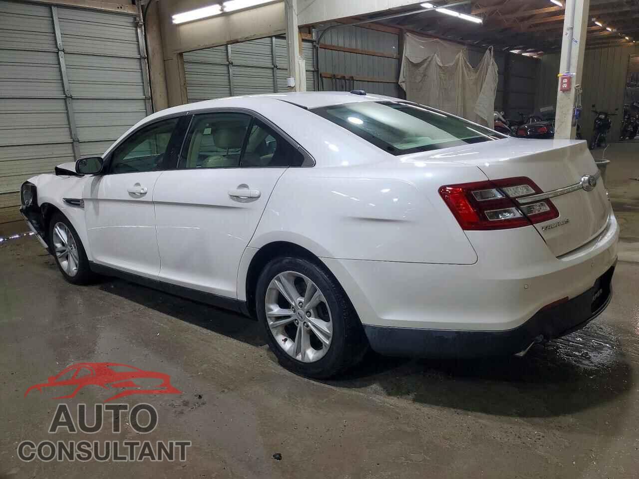 FORD TAURUS 2016 - 1FAHP2E82GG140079