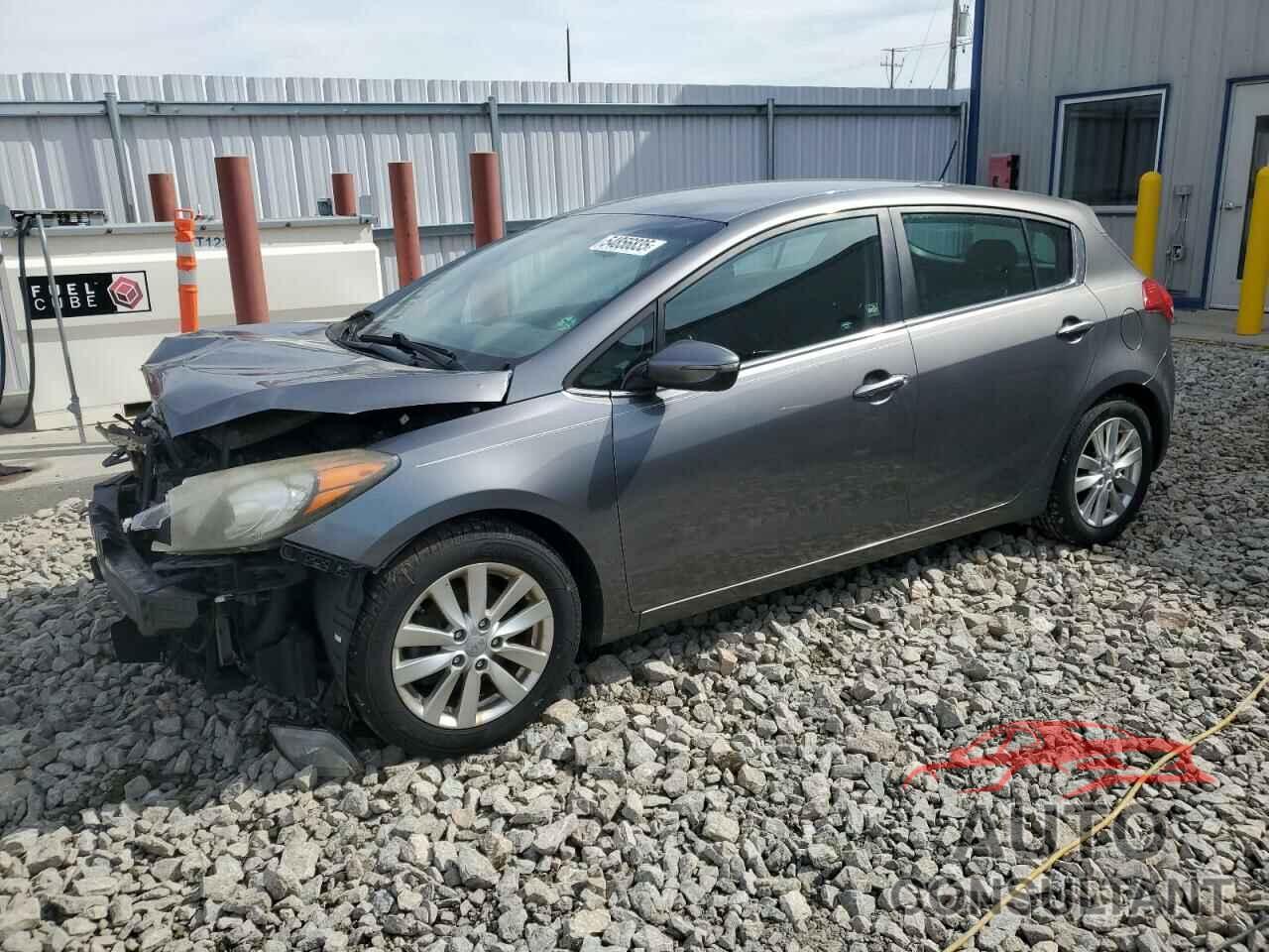 KIA FORTE 2015 - KNAFX5A8XF5290344