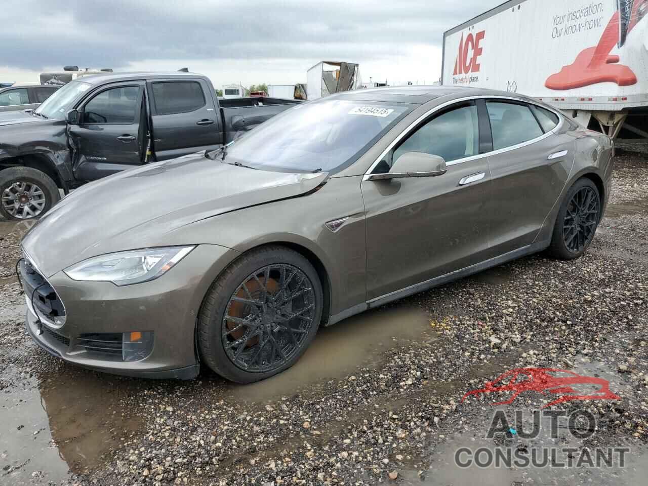 TESLA MODEL S 2015 - 5YJSA1E20FF117464