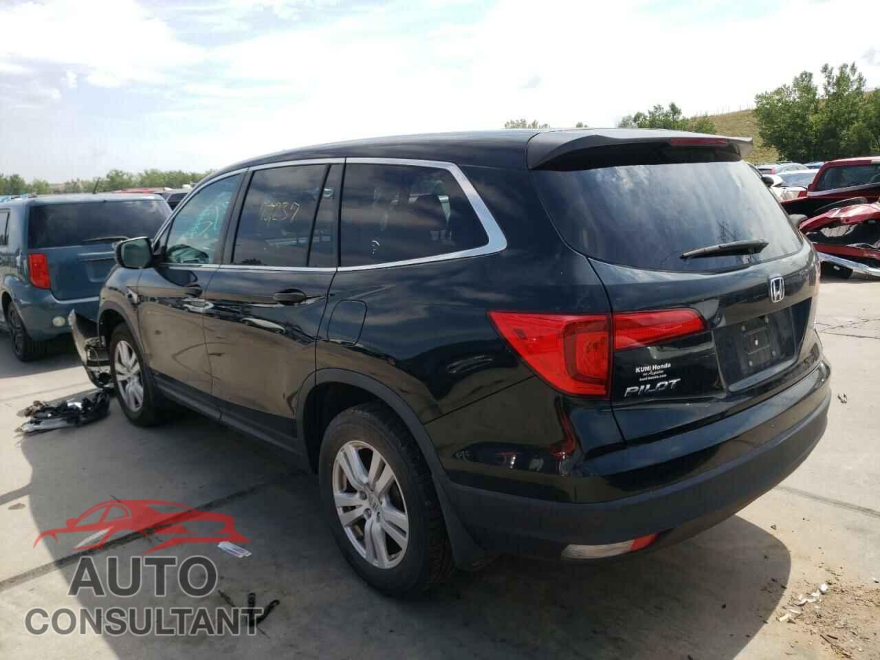 HONDA PILOT 2017 - 5FNYF6H17HB101891