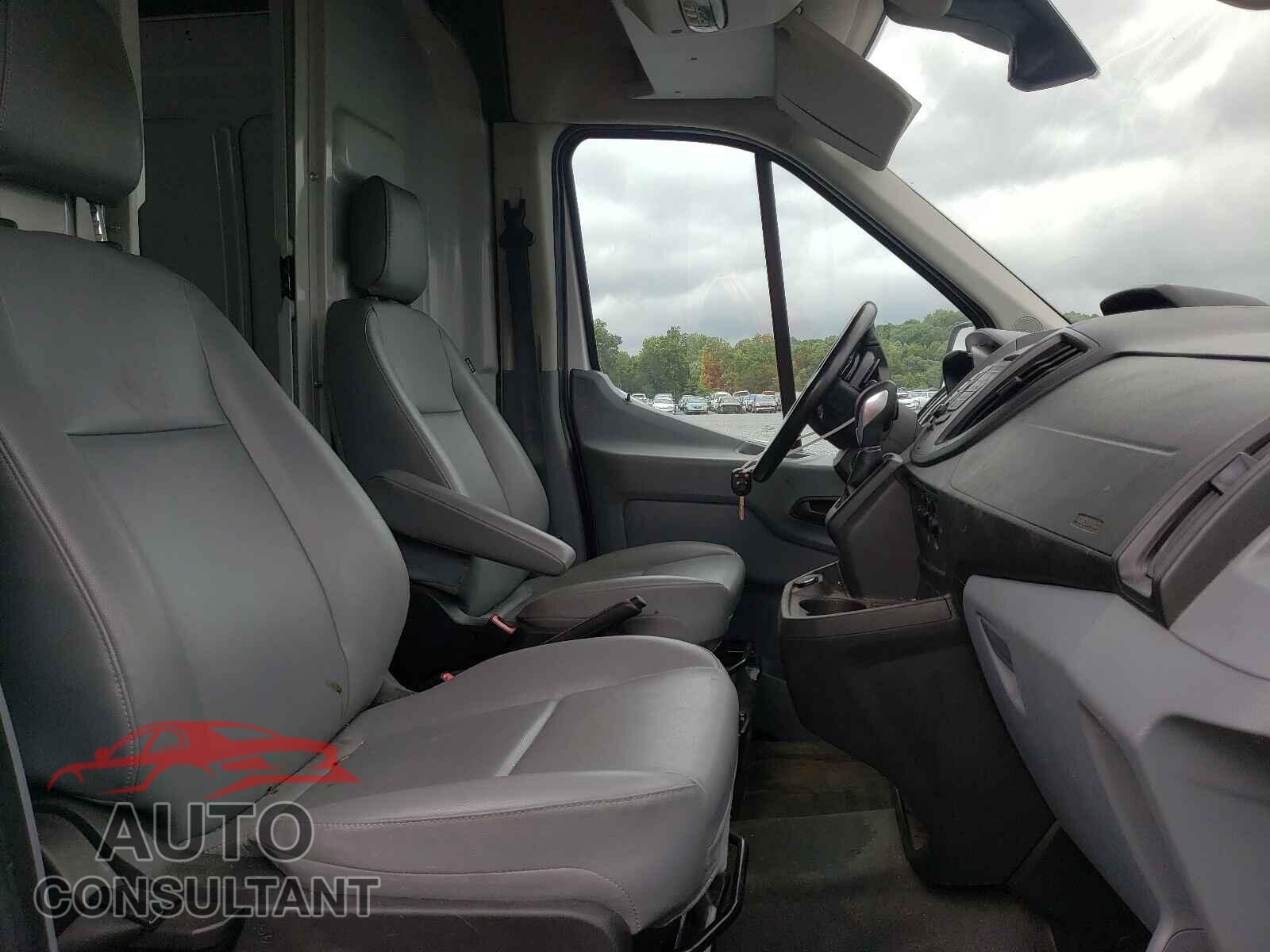 FORD TRANSIT CO 2017 - 1FTYR2CM5HKA03222
