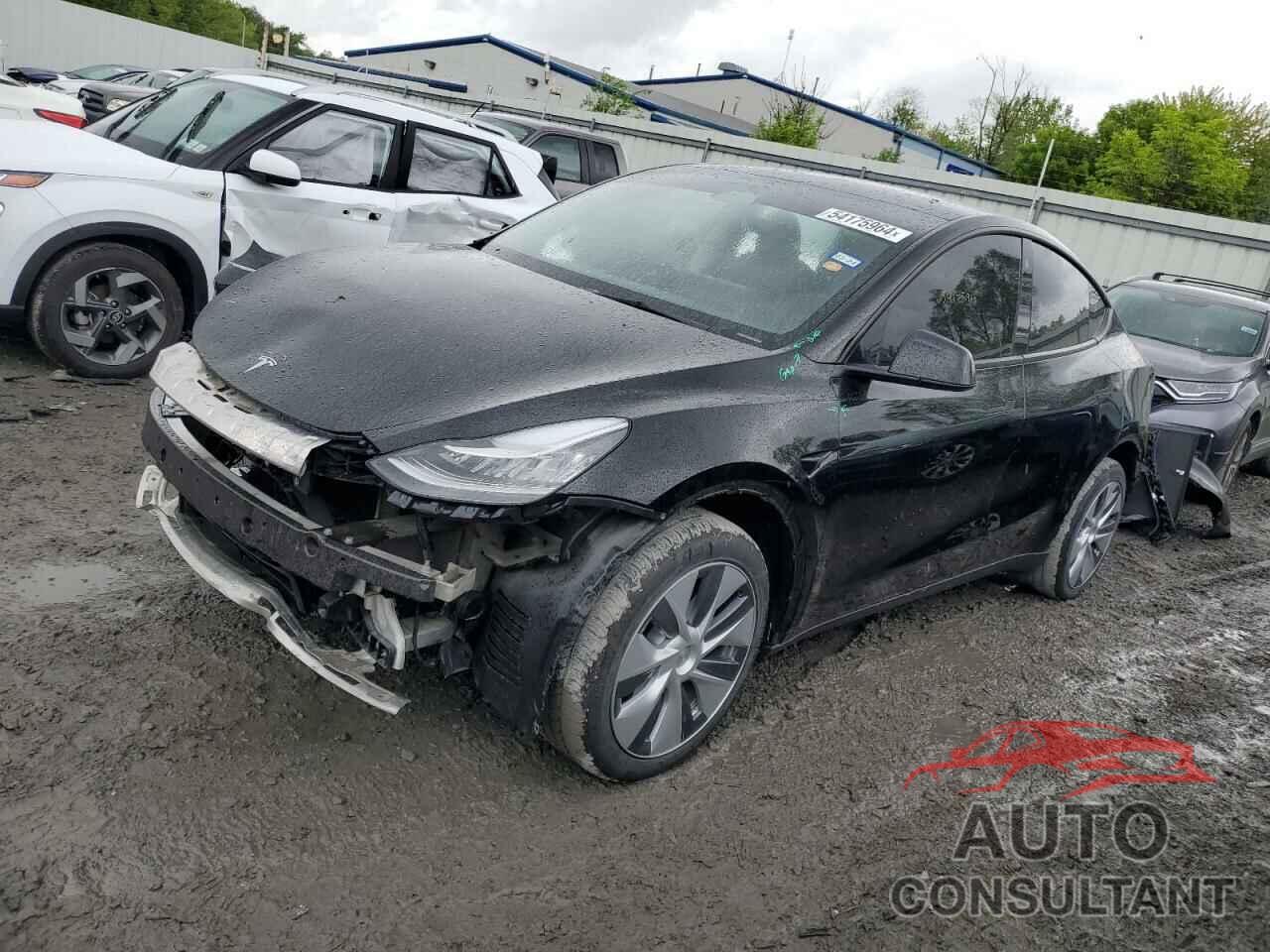 TESLA MODEL Y 2023 - 7SAYGDEE7PA077082