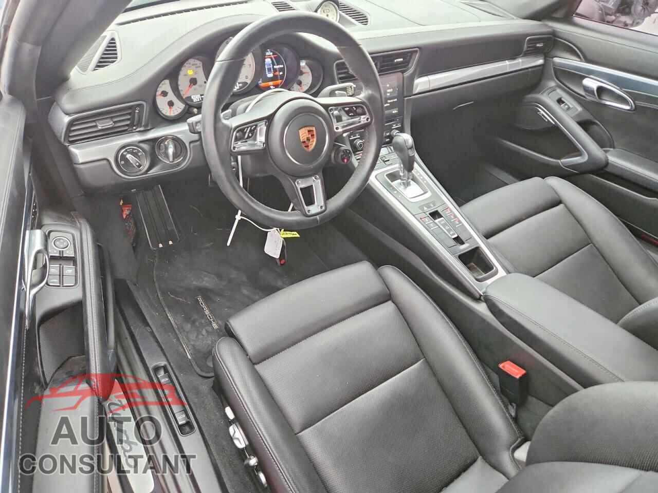 PORSCHE 911 2017 - WP0CD2A93HS178740