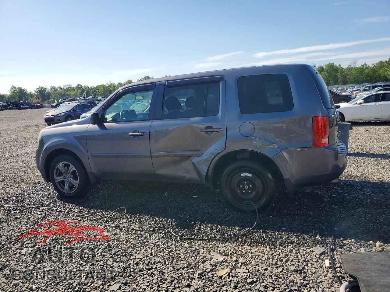 HONDA PILOT 2015 - 5FNYF4H52FB046920