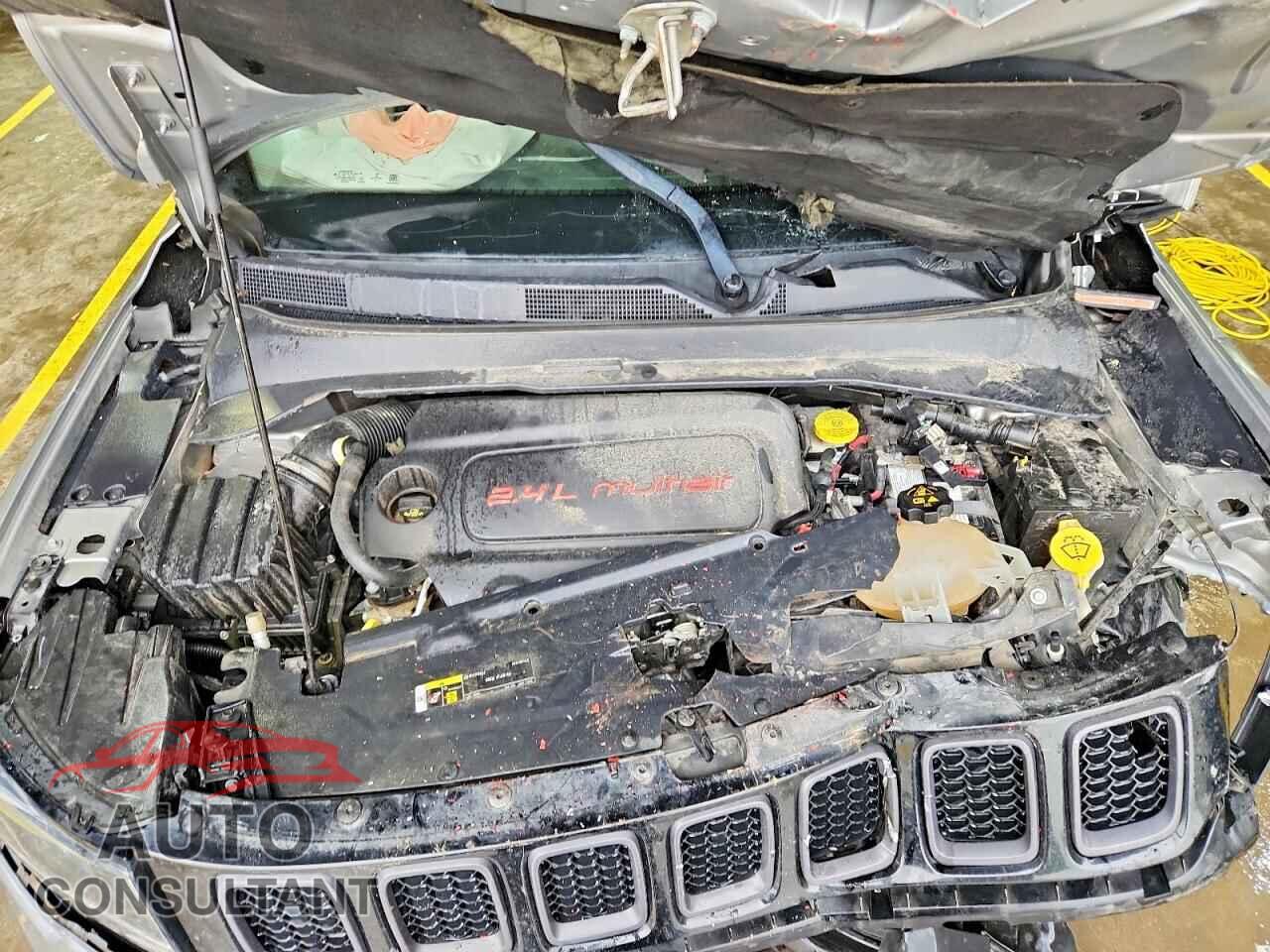 JEEP COMPASS 2019 - 3C4NJDDB4KT716220