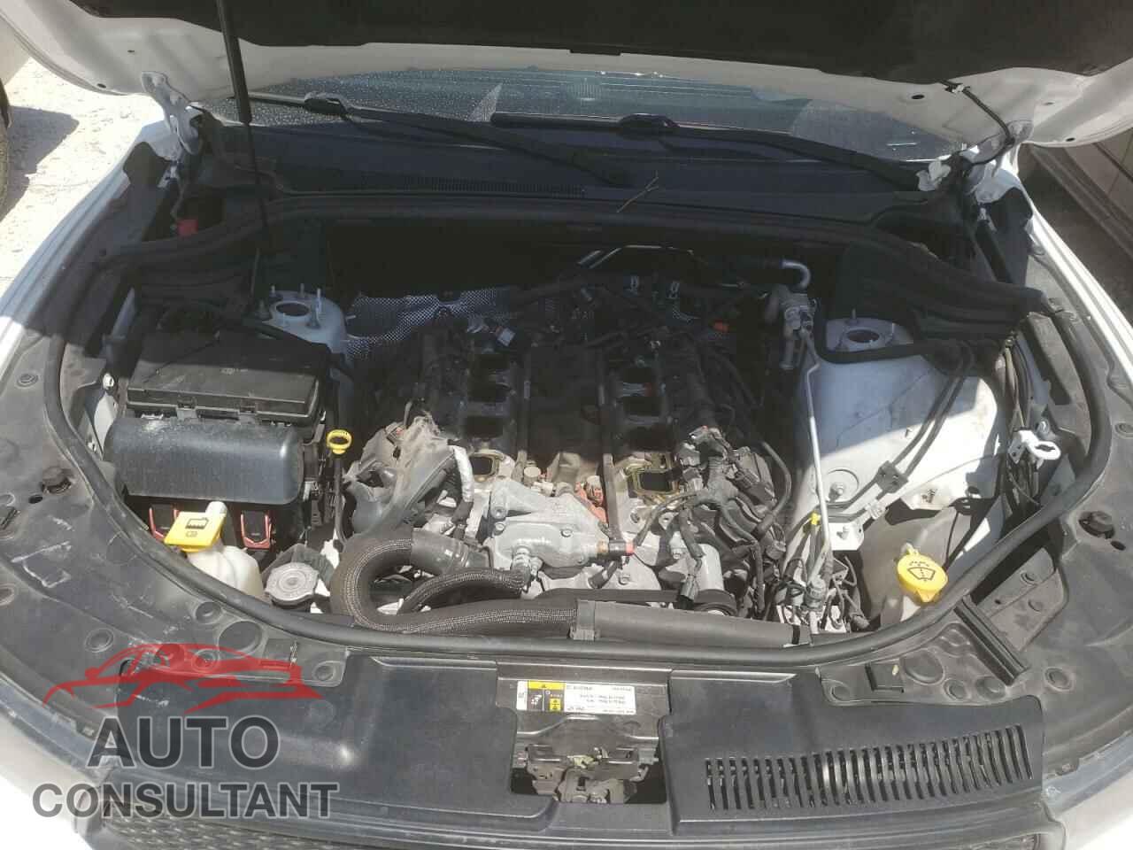 DODGE DURANGO 2018 - 1C4SDJGJ3JC448413