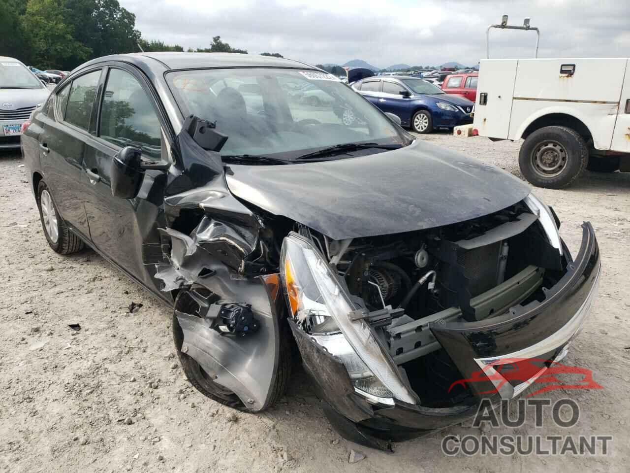 NISSAN VERSA 2017 - 3N1CN7APXHL820350