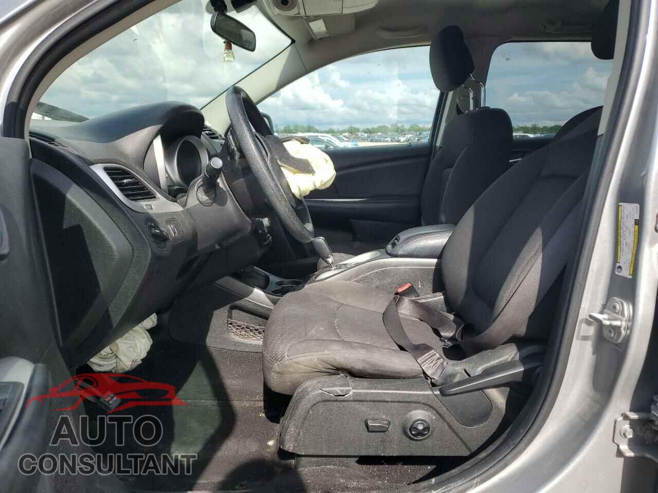 DODGE JOURNEY 2017 - 3C4PDCBB1HT643832